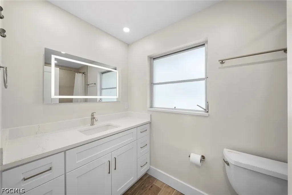 1039 El Mar Avenue Fort Myers FL 33919