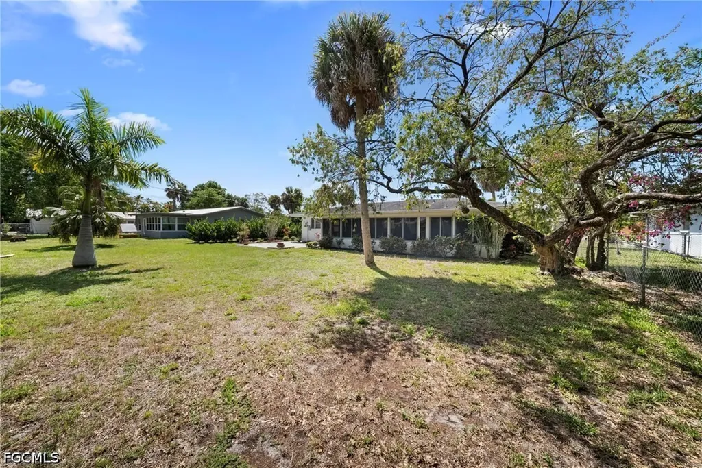 1039 El Mar Avenue Fort Myers FL 33919
