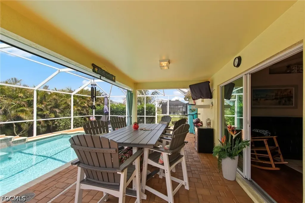 512 NW 24th Place Cape Coral FL 33993
