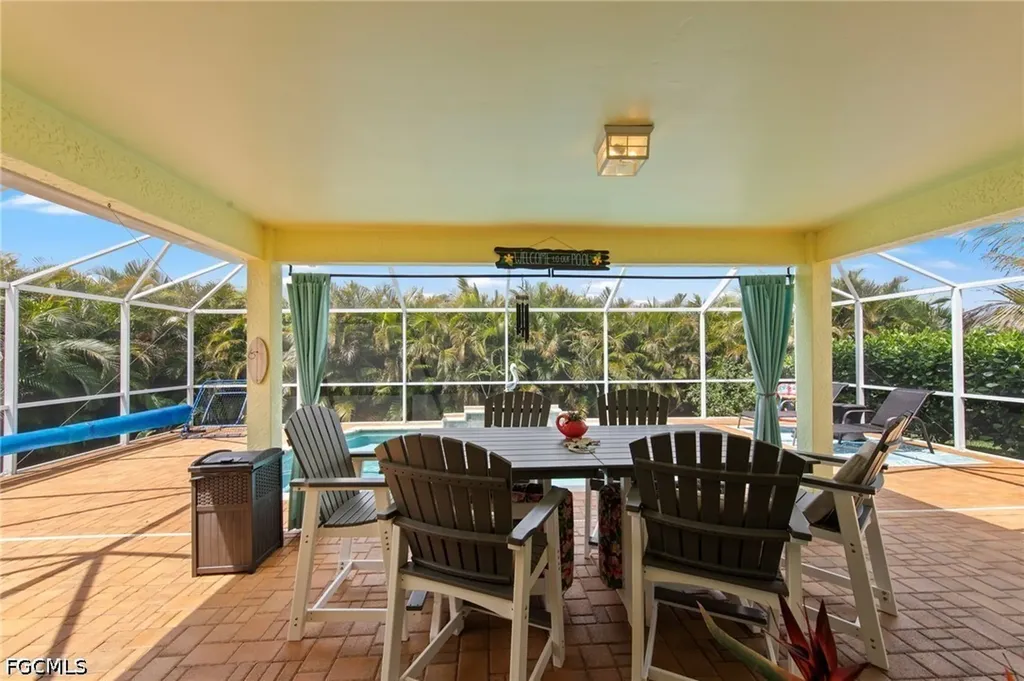 512 NW 24th Place Cape Coral FL 33993