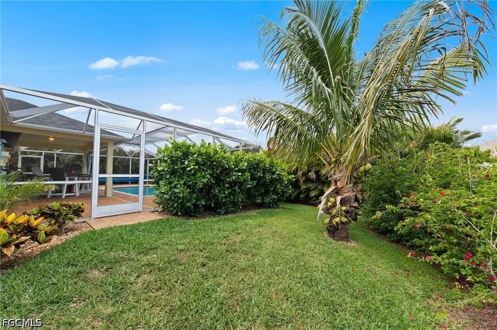 512 NW 24th Place Cape Coral FL 33993