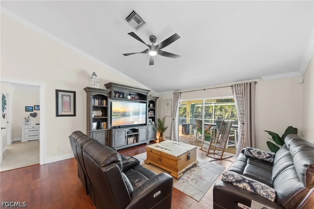 512 NW 24th Place Cape Coral FL 33993