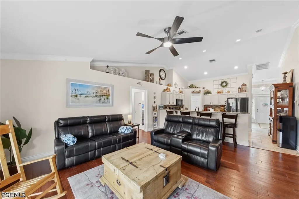 512 NW 24th Place Cape Coral FL 33993