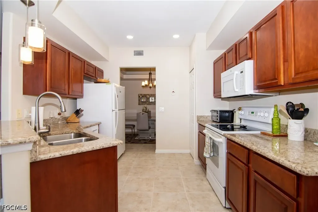 10010 Sky View Way Fort Myers FL 33913