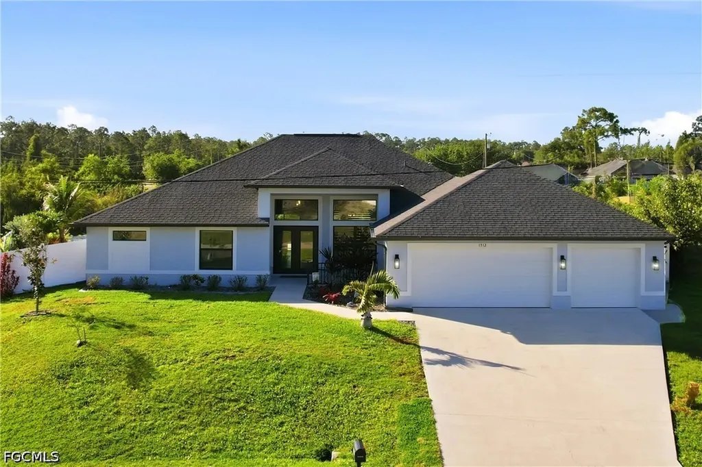 1512 NE 33rd Street Cape Coral FL 33909