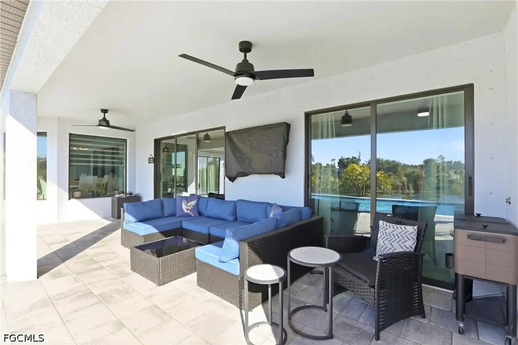 1512 NE 33rd Street Cape Coral FL 33909