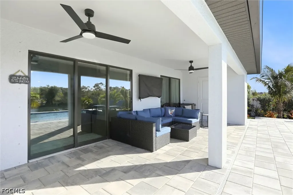 1512 NE 33rd Street Cape Coral FL 33909