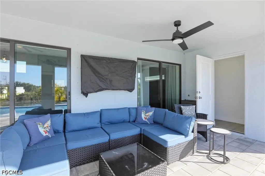1512 NE 33rd Street Cape Coral FL 33909