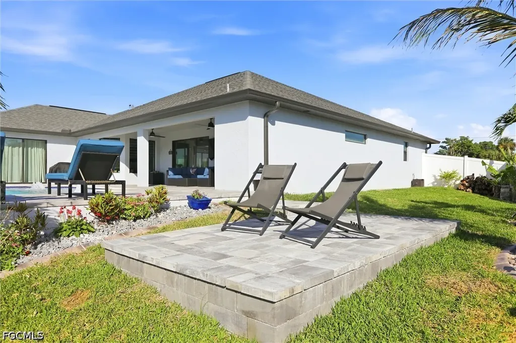 1512 NE 33rd Street Cape Coral FL 33909
