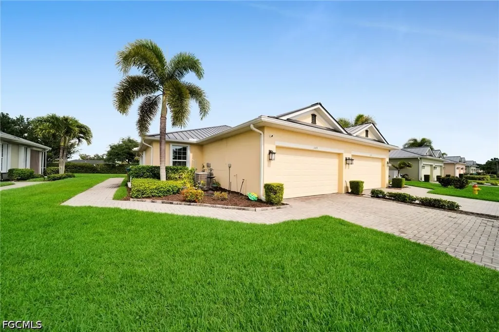 1309 Pamplico Court Cape Coral FL 33991