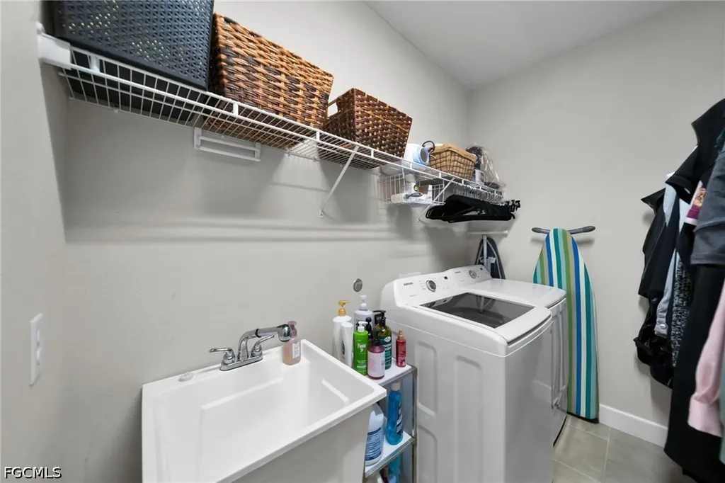 1309 Pamplico Court Cape Coral FL 33991