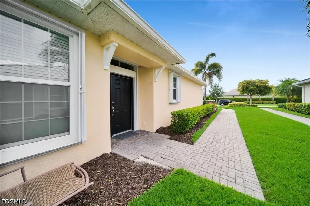 1309 Pamplico Court Cape Coral FL 33991