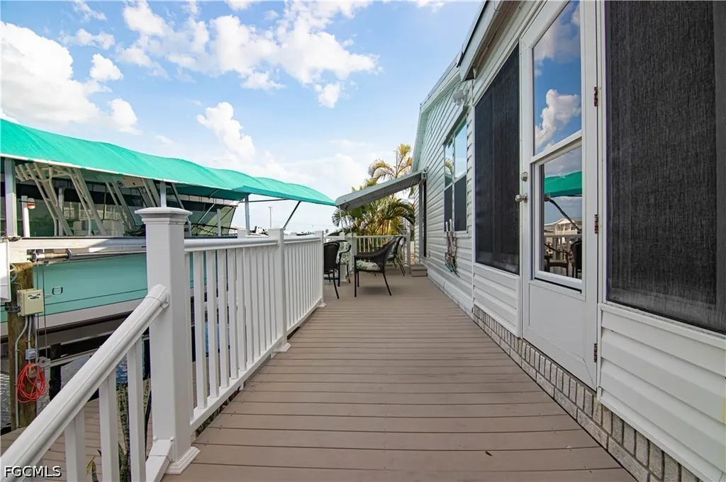 3112 Skipper Lane St. James City FL 33956