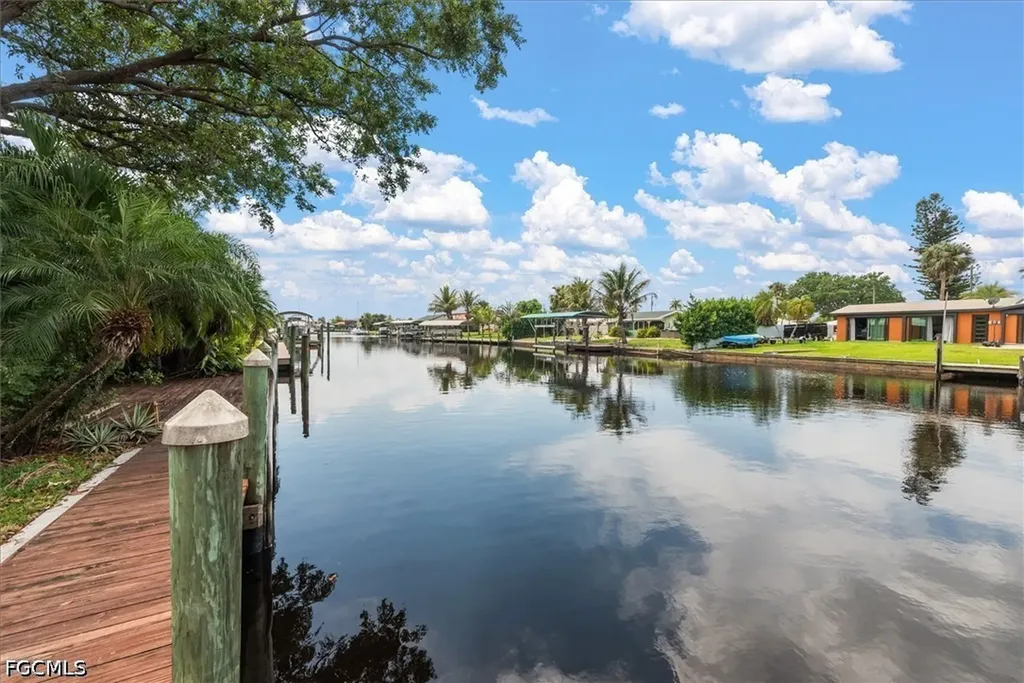 2221 Cape Way North Fort Myers FL 33917