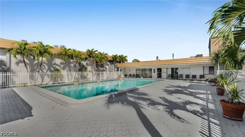 1830 Maravilla Avenue Fort Myers FL 33901