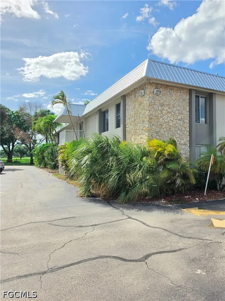 1830 Maravilla Avenue Fort Myers FL 33901