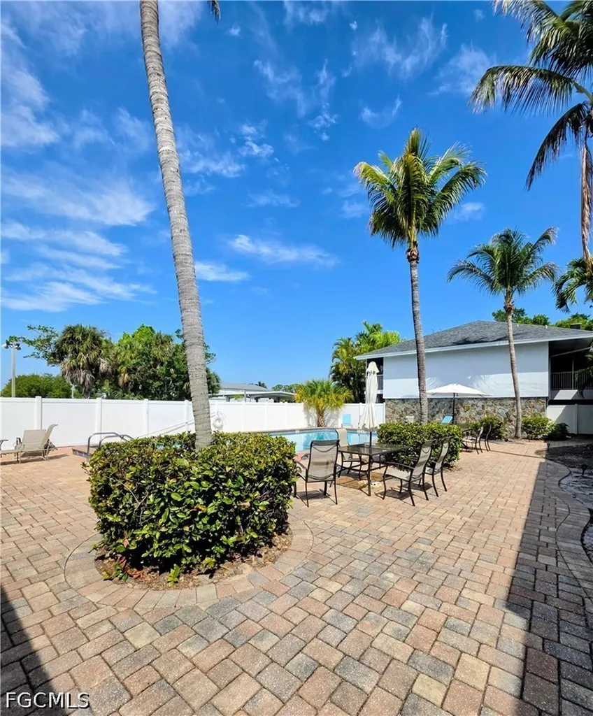 1849 Maravilla Avenue Fort Myers FL 33901