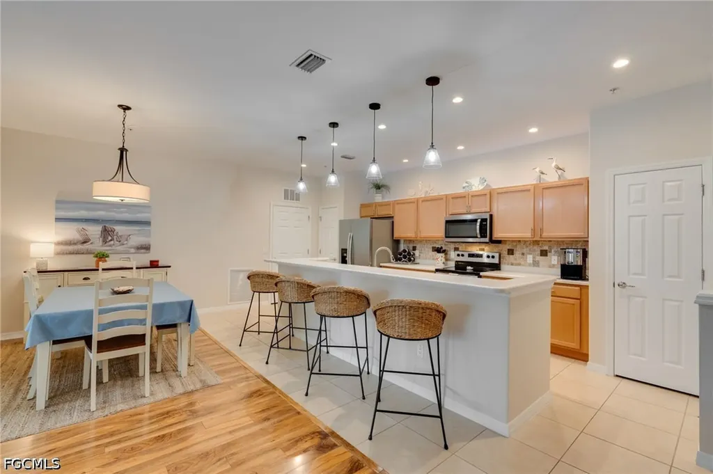 Fort Myers FL, 11741 Pasetto Lane, Unit 206