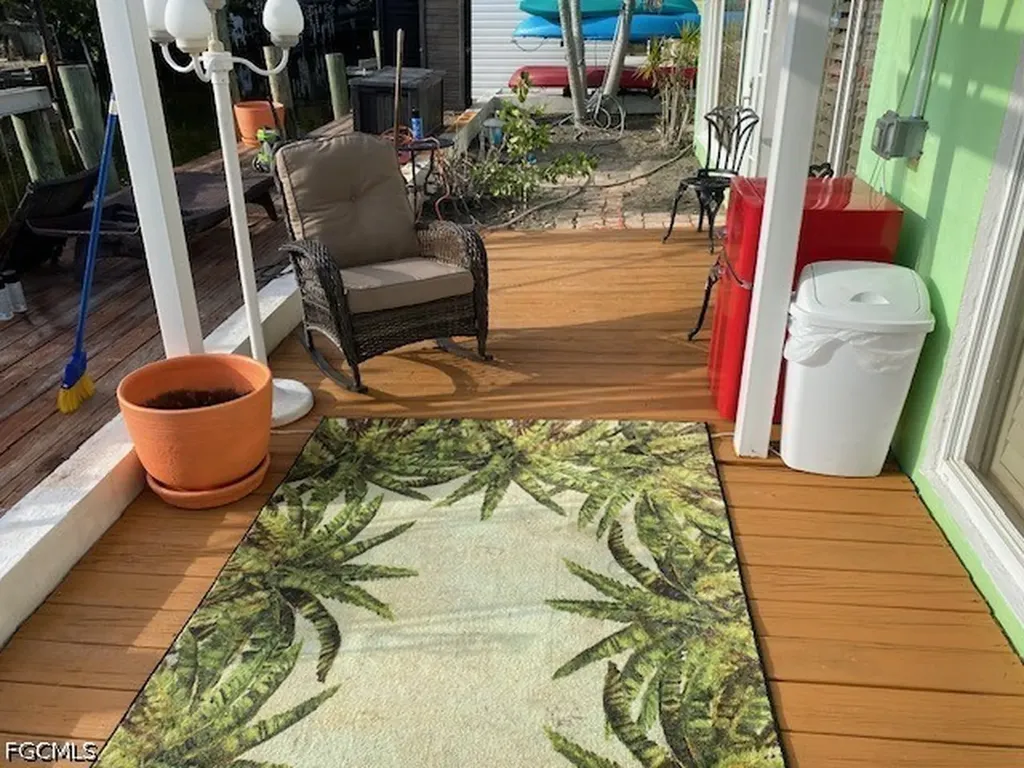 2647 Pine Street Matlacha FL 33993