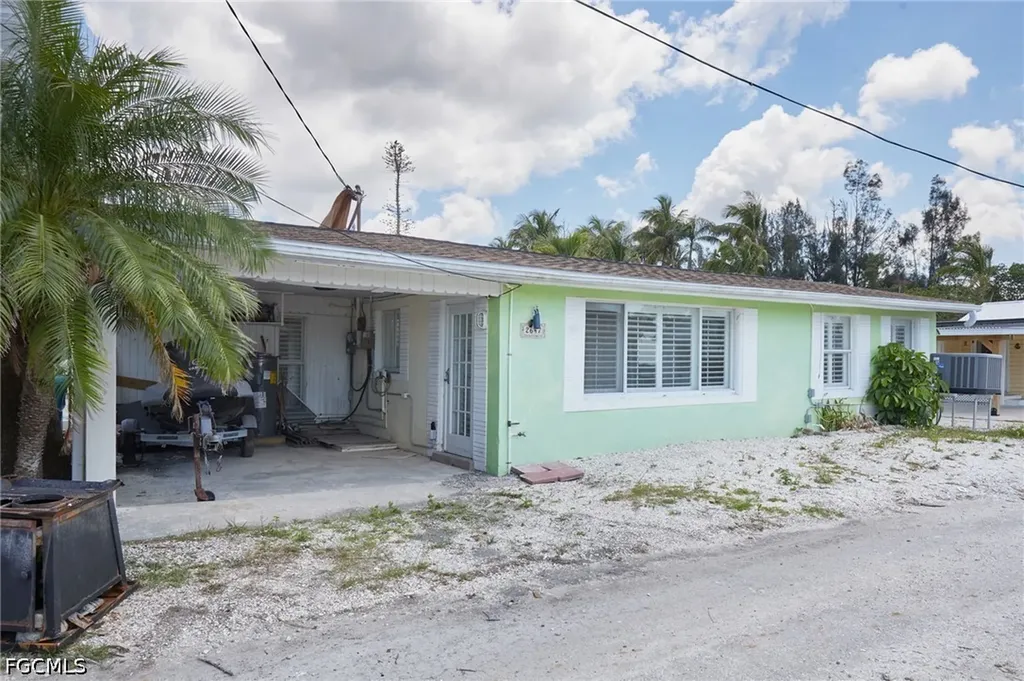 2647 Pine Street Matlacha FL 33993