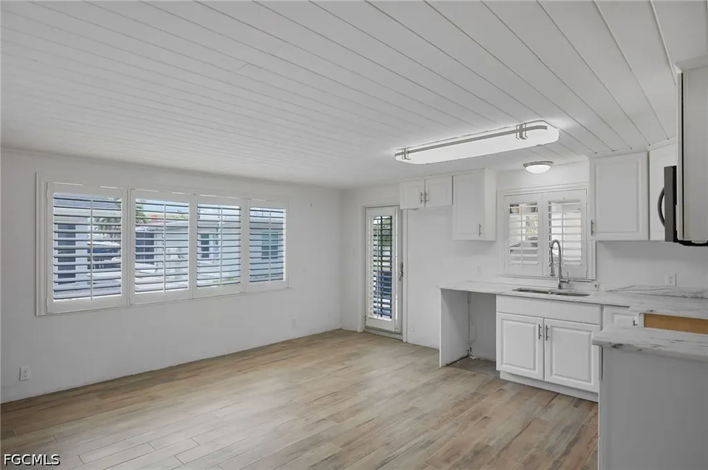 2647 Pine Street Matlacha FL 33993