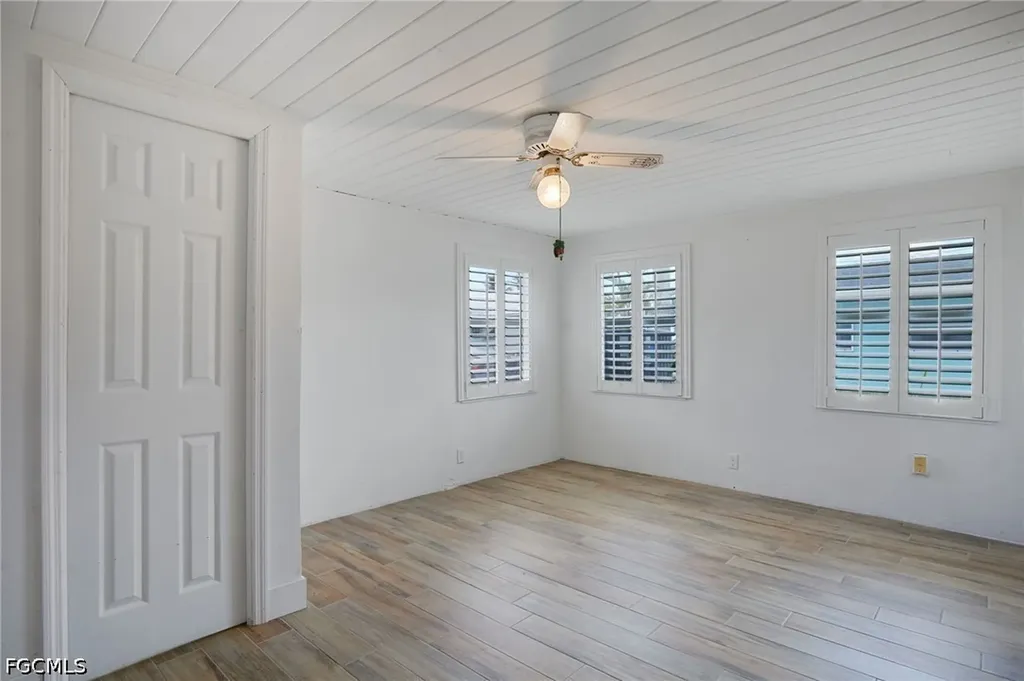 2647 Pine Street Matlacha FL 33993