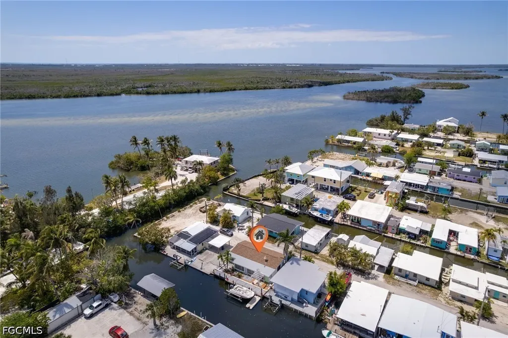 2647 Pine Street Matlacha FL 33993