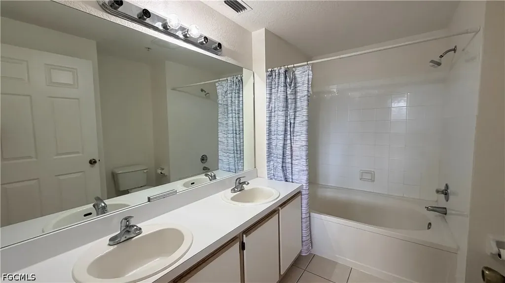6490 Aragon Way Fort Myers FL 33966