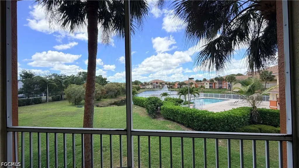 6490 Aragon Way Fort Myers FL 33966