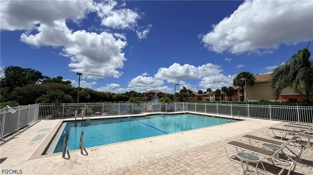 6490 Aragon Way Fort Myers FL 33966