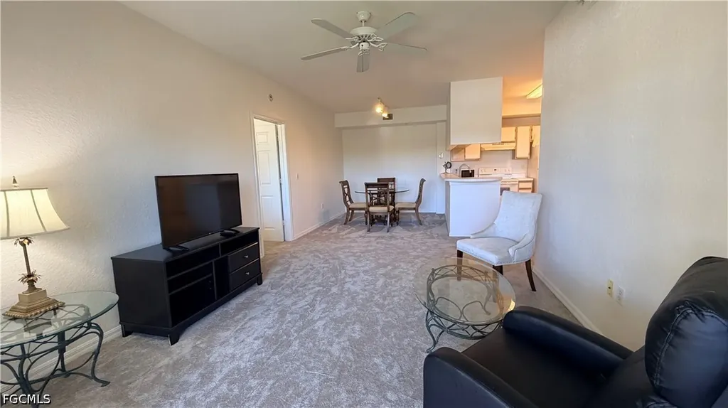 6490 Aragon Way Fort Myers FL 33966