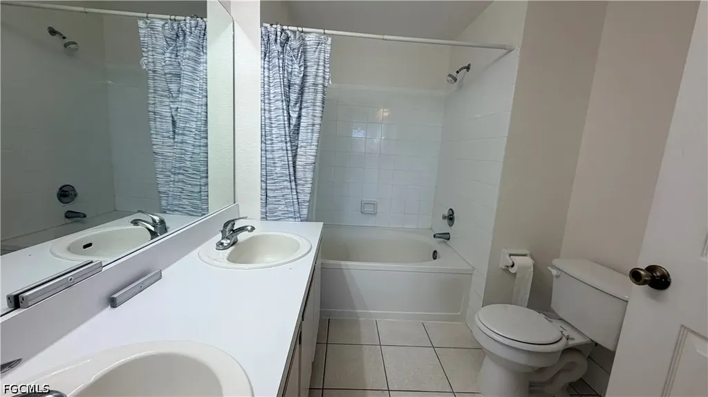 6490 Aragon Way Fort Myers FL 33966
