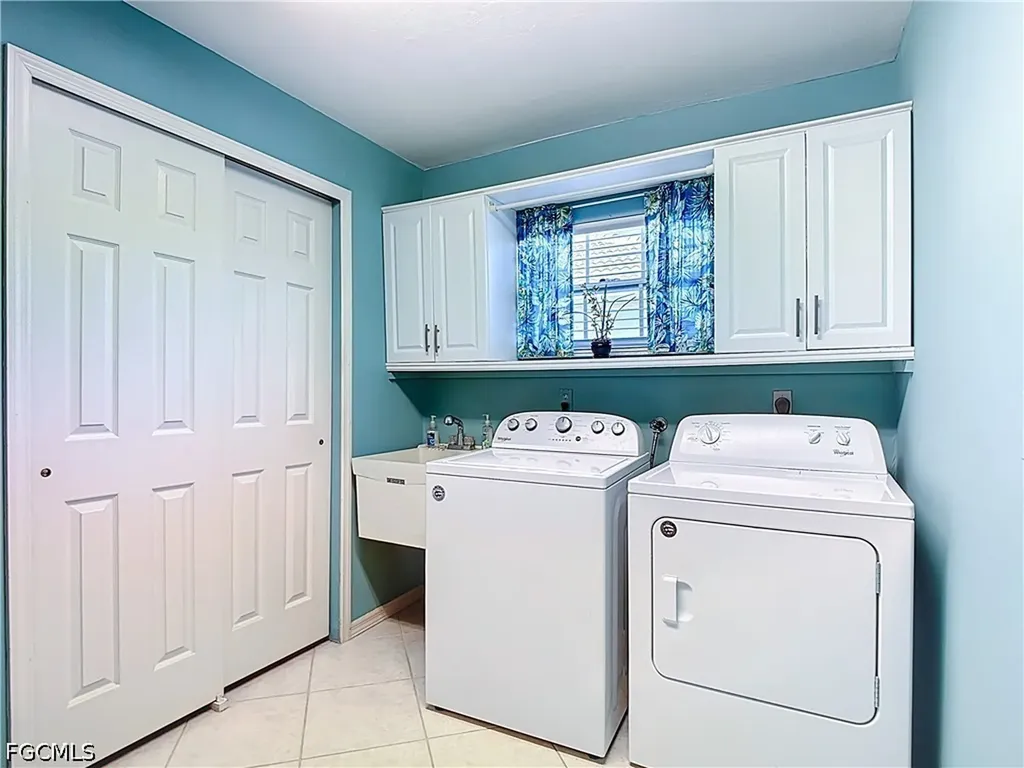 2411 Palo Duro Boulevard North Fort Myers FL 33917