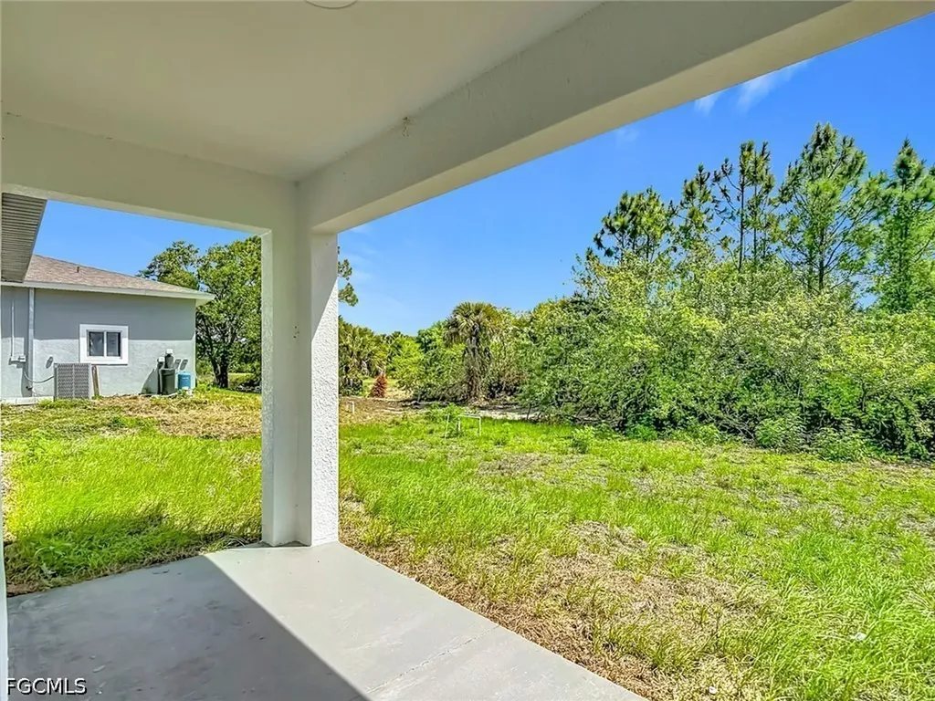 185 Thornton Avenue S Lehigh Acres FL 33974