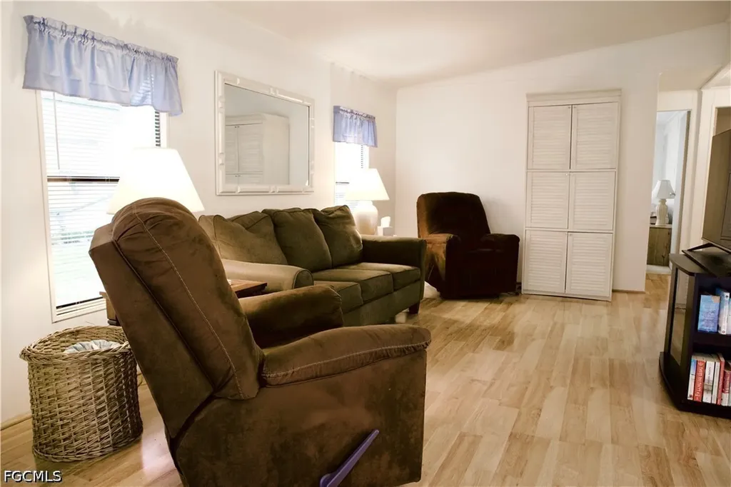 19400 Pony Lane North Fort Myers FL 33903