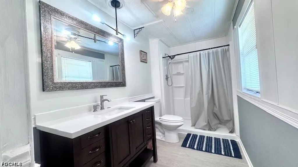 5512 Salem Lane North Fort Myers FL 33917