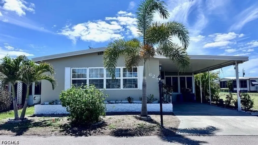5512 Salem Lane North Fort Myers FL 33917