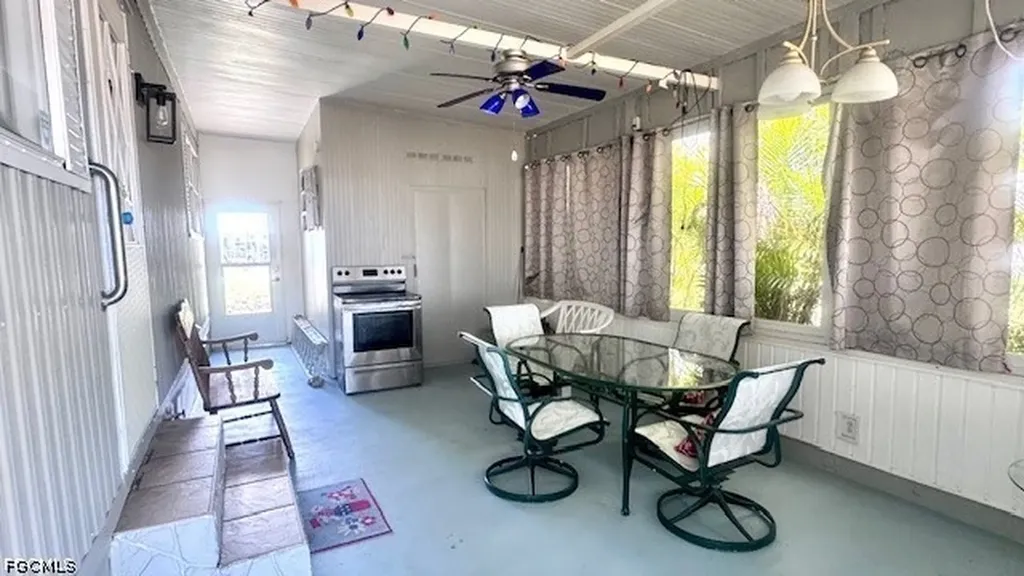 5512 Salem Lane North Fort Myers FL 33917