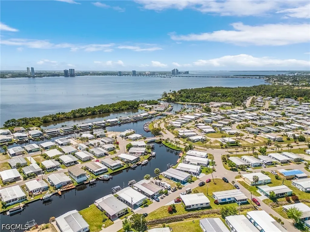 5512 Salem Lane North Fort Myers FL 33917