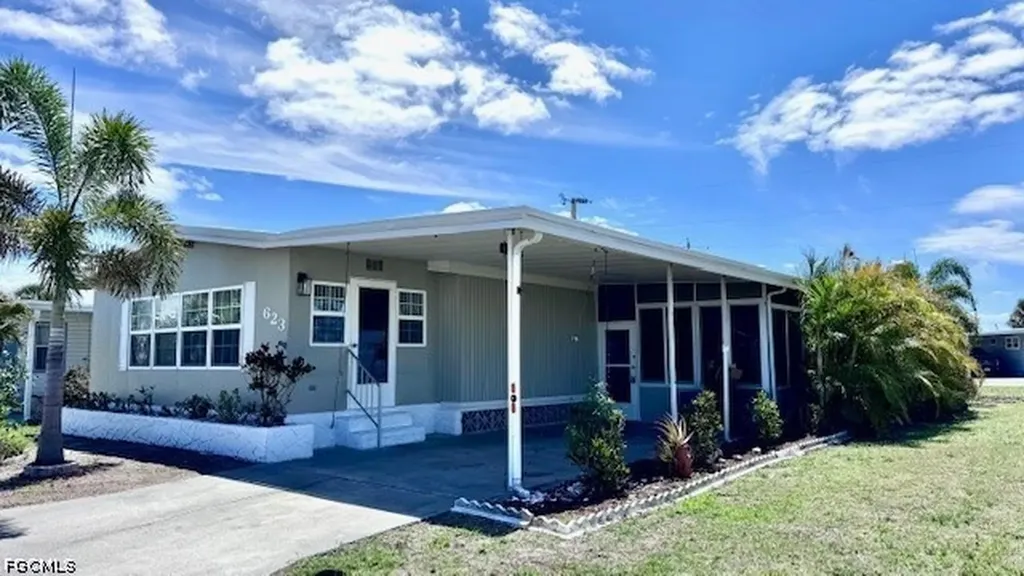 5512 Salem Lane North Fort Myers FL 33917