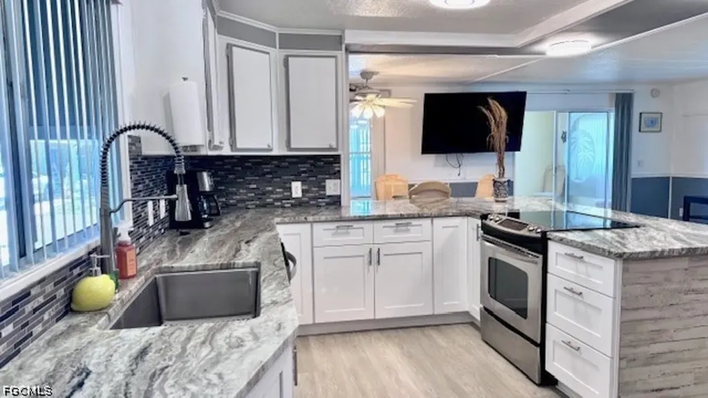 5512 Salem Lane North Fort Myers FL 33917