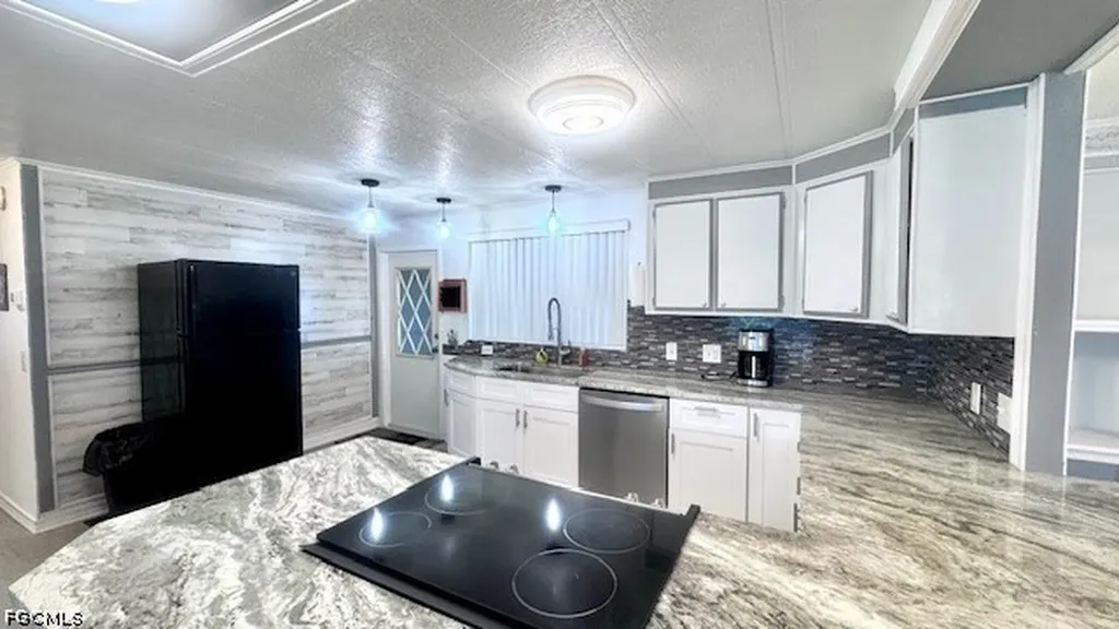 5512 Salem Lane North Fort Myers FL 33917