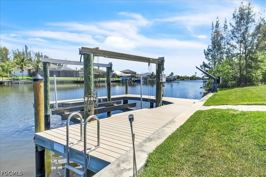 4417 NW 20th Terrace Cape Coral FL 33993