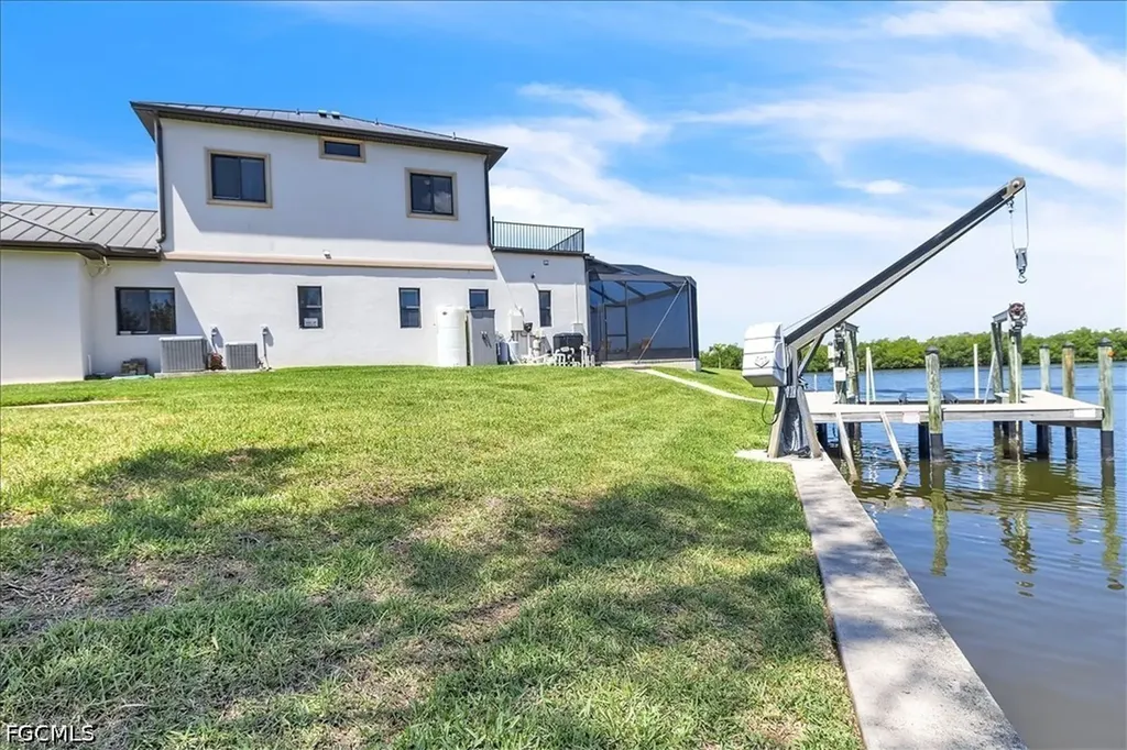 4417 NW 20th Terrace Cape Coral FL 33993