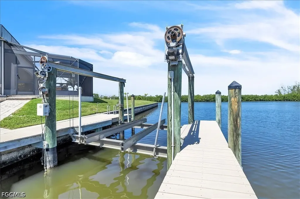 4417 NW 20th Terrace Cape Coral FL 33993