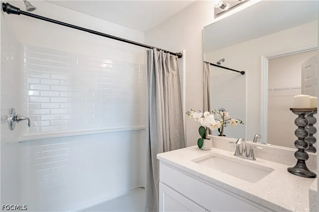 3315 NE 8th Place Cape Coral FL 33909