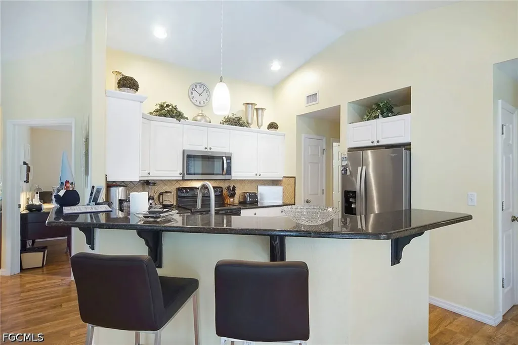 2531 SW 28th Place Cape Coral FL 33914