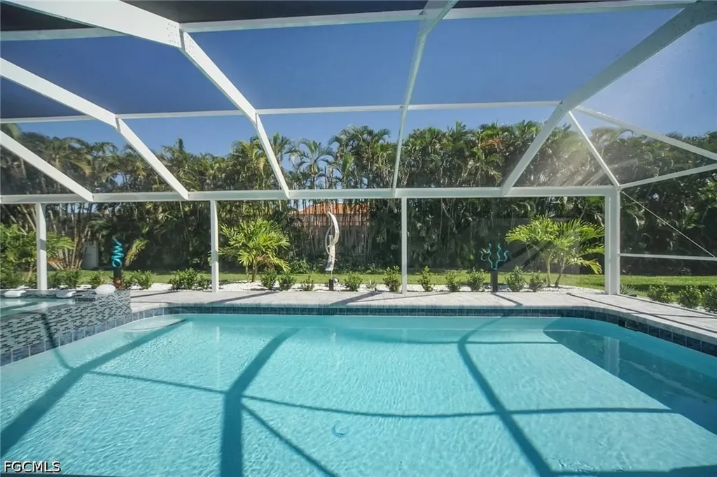 2531 SW 28th Place Cape Coral FL 33914