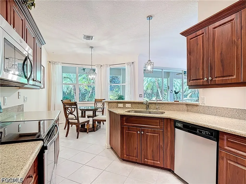 2061 Corona Del Sire Drive North Fort Myers FL 33917
