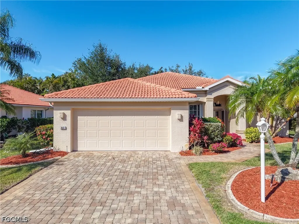 2061 Corona Del Sire Drive North Fort Myers FL 33917